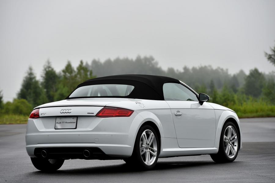  Audi TT Roadster 2.0 TFSI Quattro (8S) 2015 года  (JP) (фото 3 из 7)